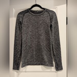 Lululemon Rest Less Pullover Size 4 Textured Dark Gray Fitted Baselayer Small